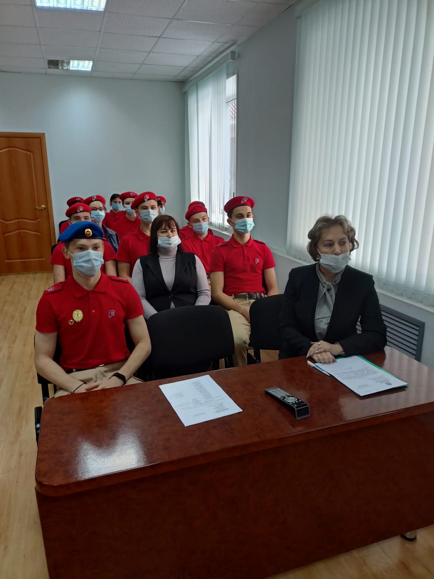 "Круглый стол"